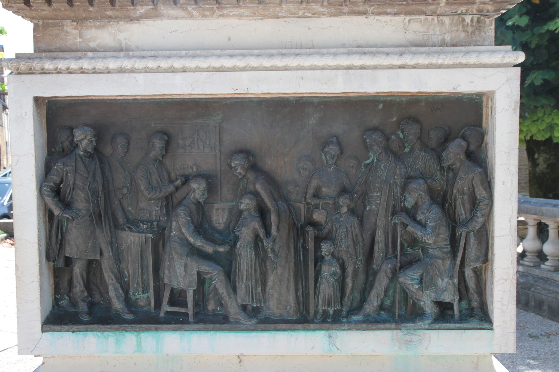 Louis Pasteur's monument, Arbois - 09.JPG